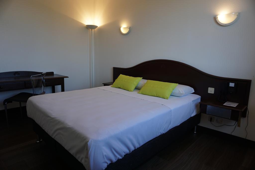 Le Neoulous Hotel Le Boulou Kültér fotó