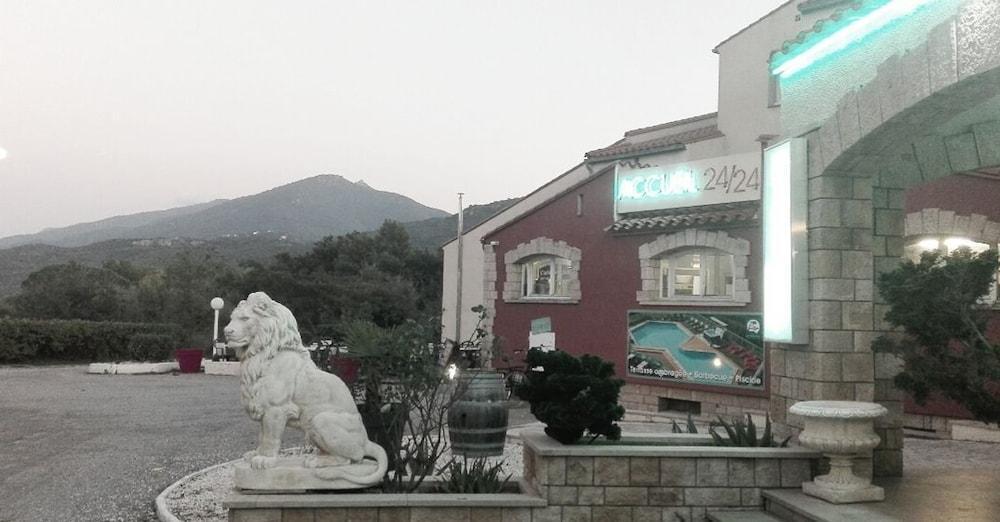 Le Neoulous Hotel Le Boulou Kültér fotó